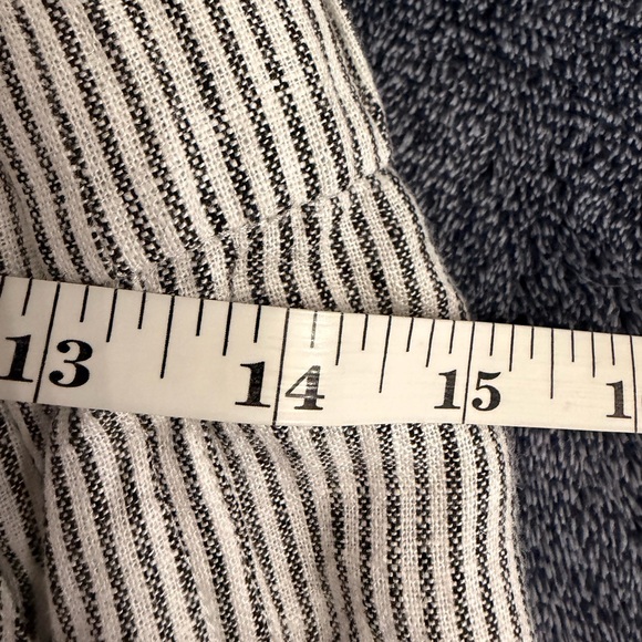 NWT JCrew Factory Linen-blend pull-on short - Picture 7 of 8